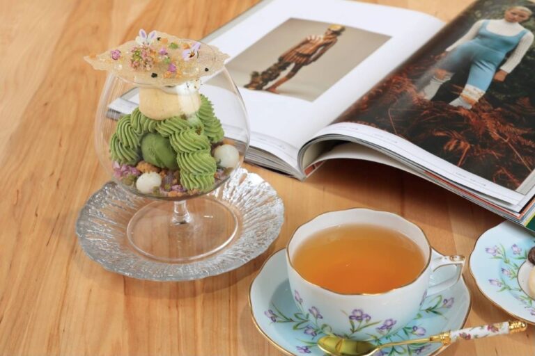 GION NISHI CAFE green tea parfait 1,800 yen