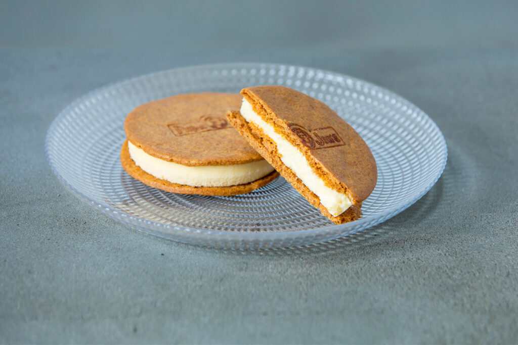 パパジョンズフローズンチーズケーキサンド