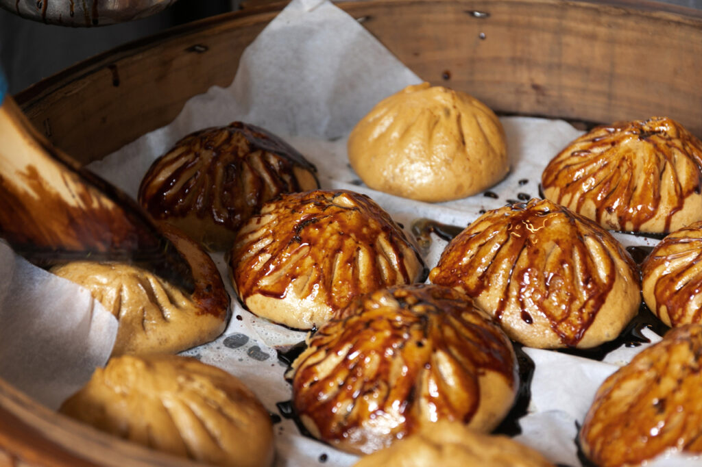 Zenshikan chubby soaked pork bun