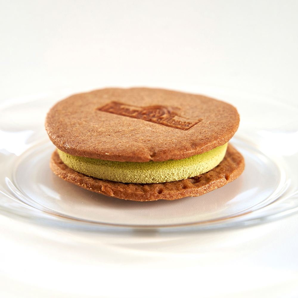 Papa John's Frozen Cheesecake Sandwich Matcha