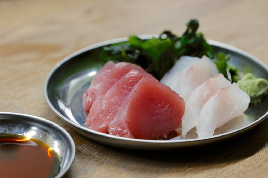 Naniwaya - 2 kinds of sashimi