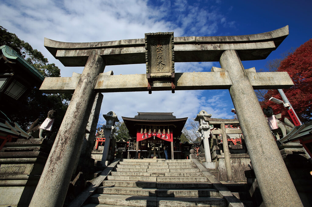 伏见稻荷神社一峰