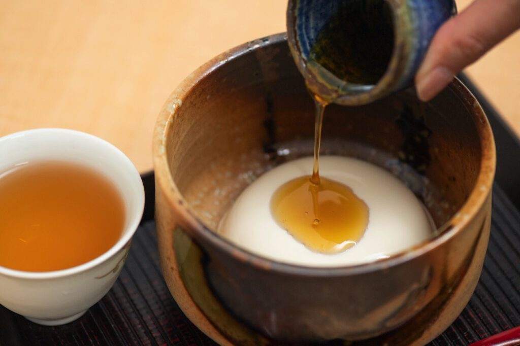 Tofu Kobo Ueda: Tofu with White Honey at Gosho Minami Store