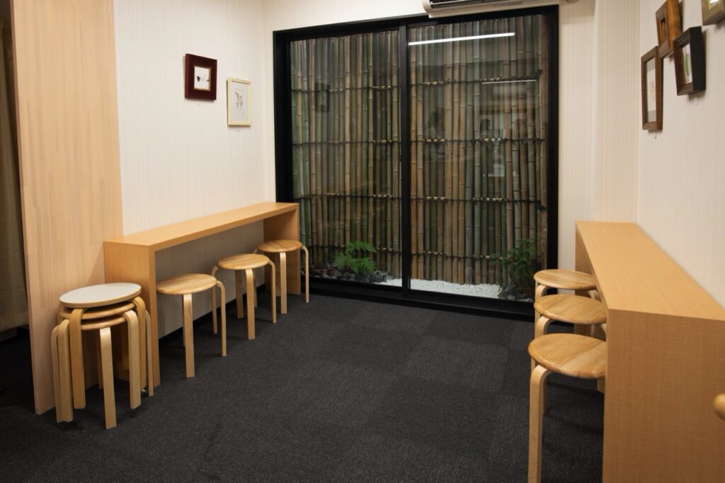 Interior view of Tofu Kobo Ueda Gosho Minami Store