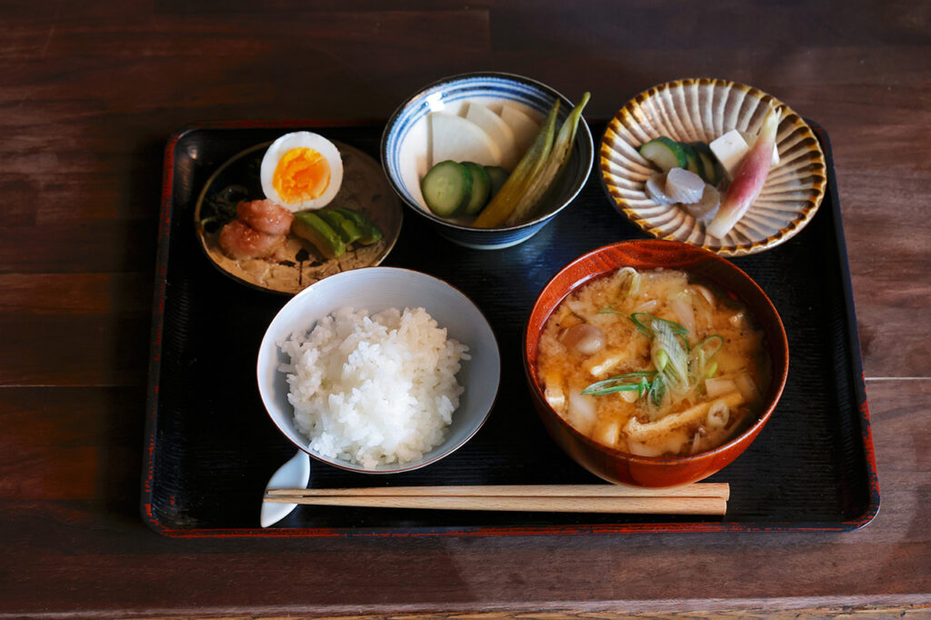 古本＆読書カフェ 大力餅の一汁一菜定食