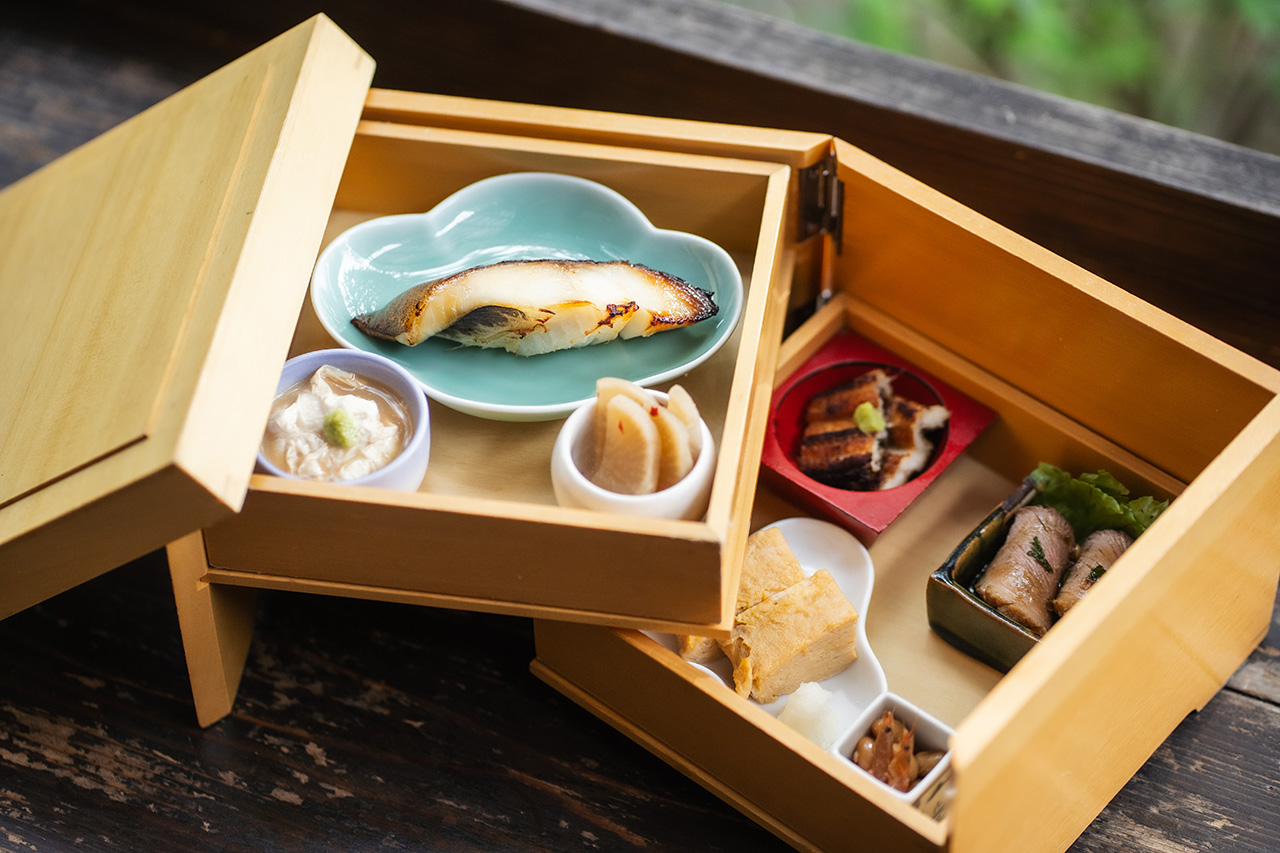 京都の［平安神宮］近くで見つけた！テラスで味わう［三味洪庵 京都