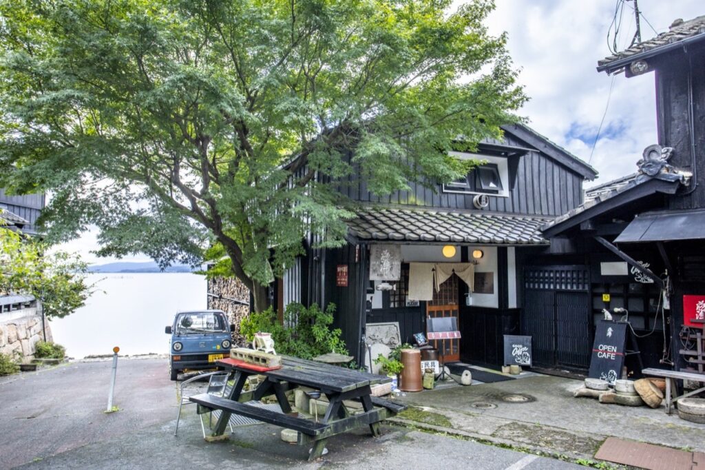 Old Tools & Cafe Kaizu