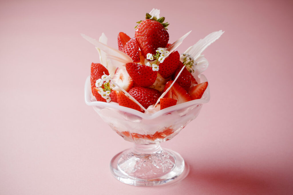 Strawberry millefeuille parfait 3,795 yen