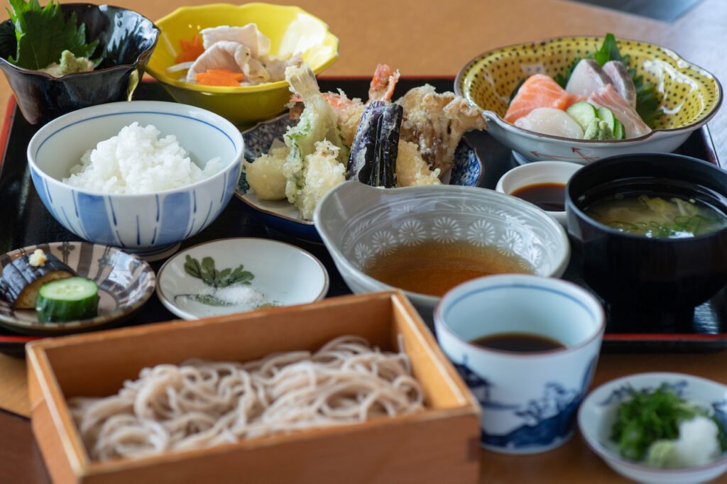 Seasonal Cuisine Kinugawa Soba with Tempura made with ingredients