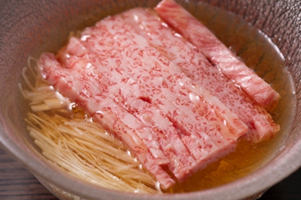 肉料理やまの肉そうめん