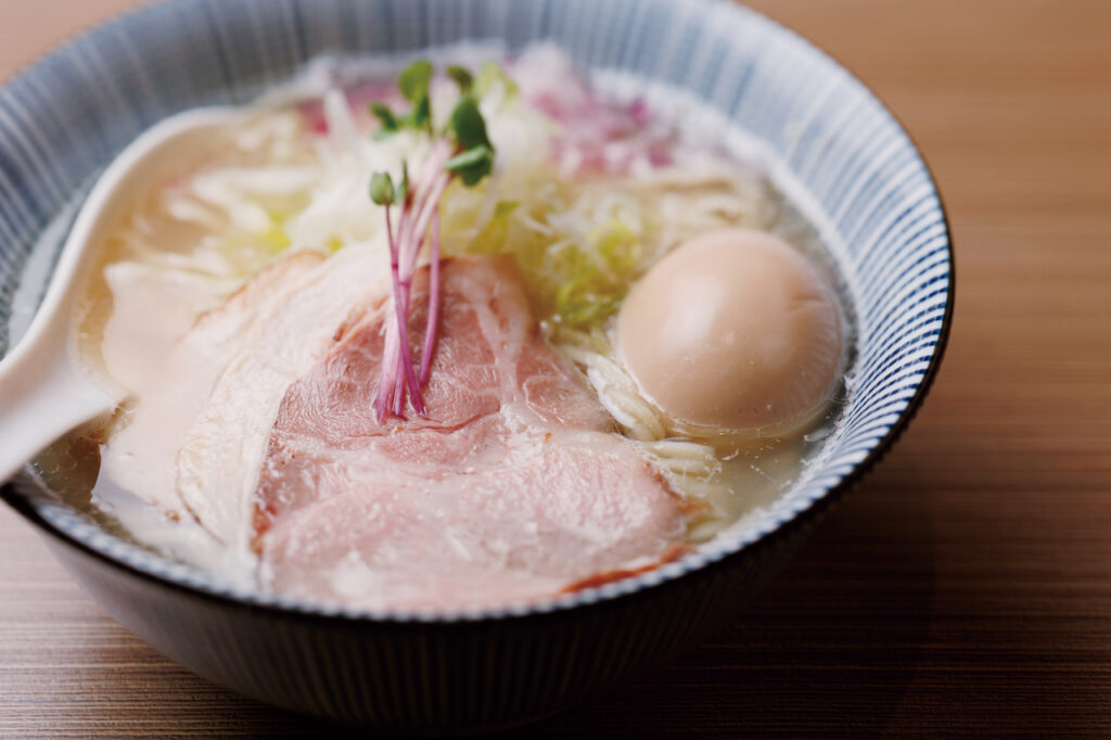 貝だし麺 きた田 味玉入り貝だし麺