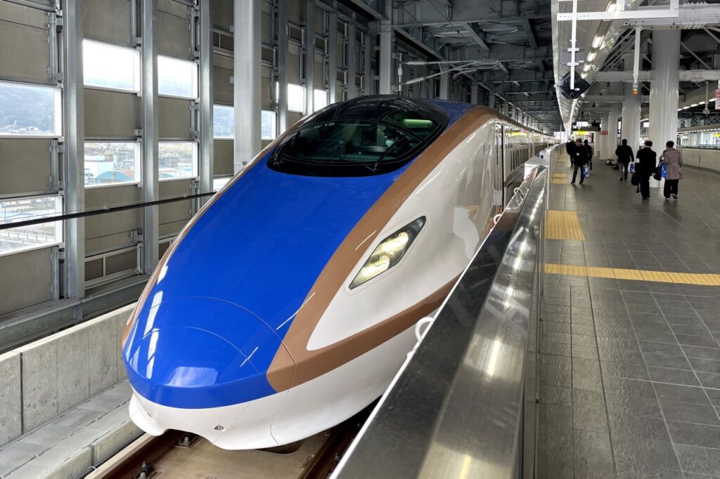 Hokuriku Shinkansen