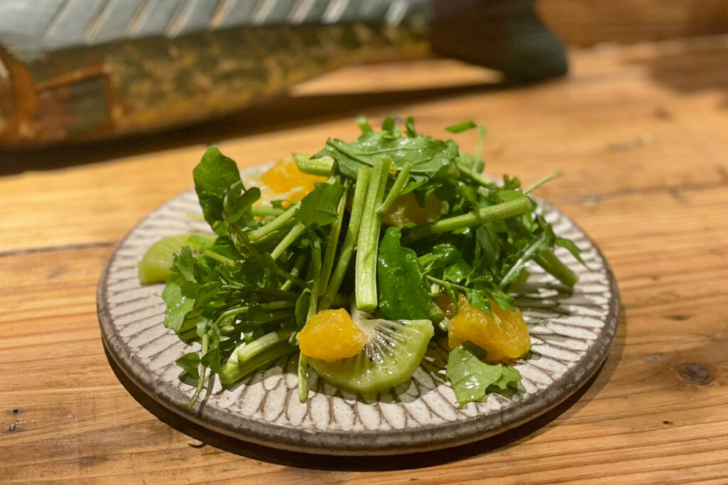 Niev's watercress and kiwi salad