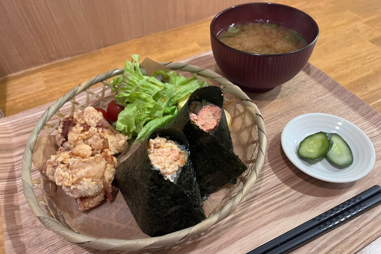 Rice flour fried chicken set at Onigiri Restaurant Nariichi