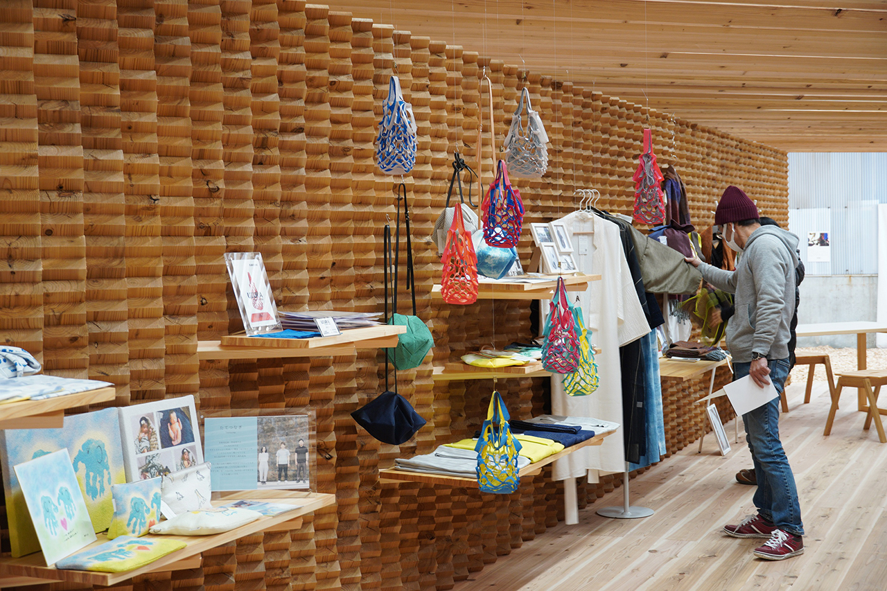 丹後ちりめん　ベスト　ジャケット　新品タグ付き 新品タグ付✨丹後ちりめん 高級和柄ジャケットブラウス ジャケット 11