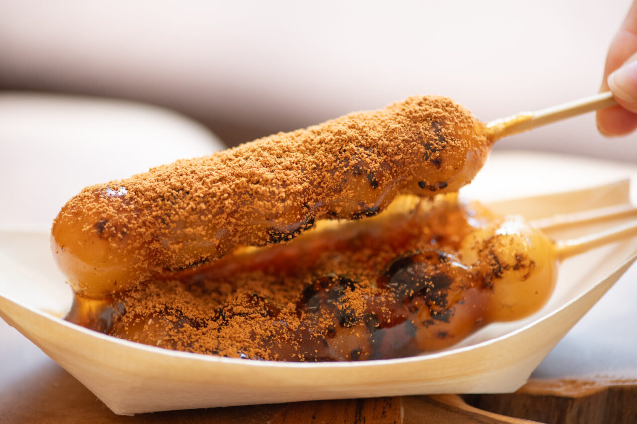 二条城周辺の話題のみたらし団子屋［樋口清栄門（ひぐちせえもん）］