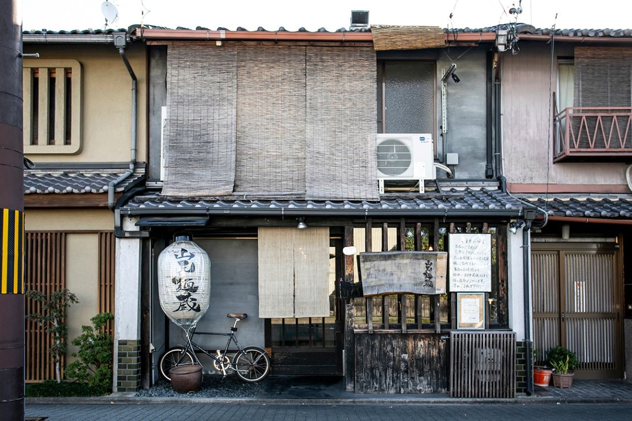 A popular restaurant in Okazaki that no udon lover should