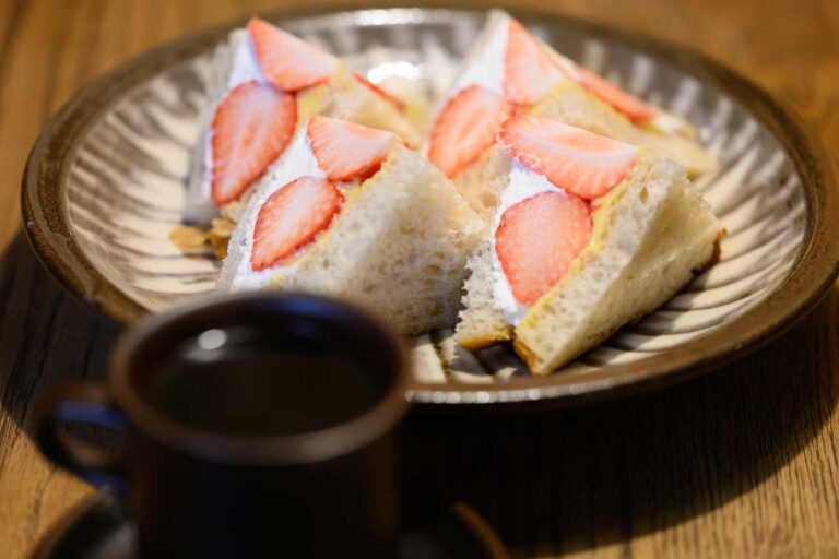 LOB COFFEE HOUSE フルーツサンド