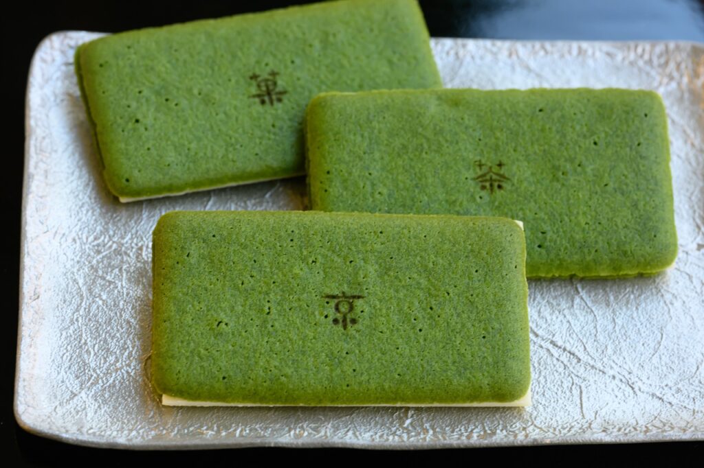 マールブランシュ お濃茶ラングドシャ 茶の菓