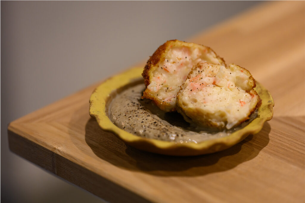 おでん割烹 菜を カニクリームコロッケ