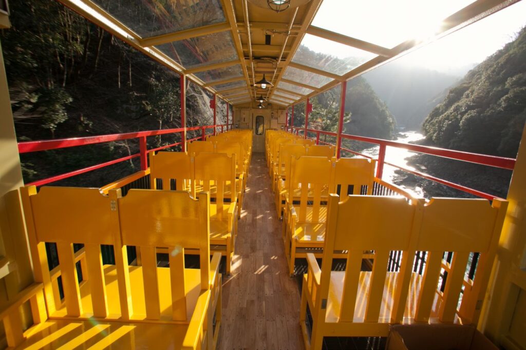 嵯峨野トロッコ　リッチ号