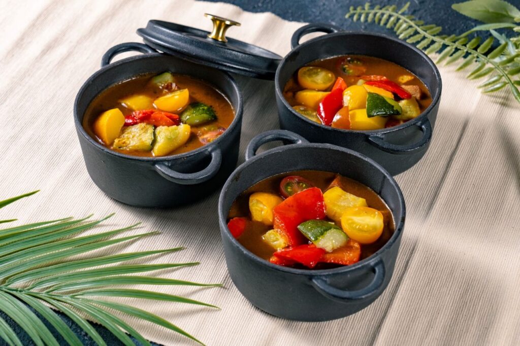 ダブルツリーbyヒルトン京都駅　ハーベスト　ヒルトンカレー夏野菜添え