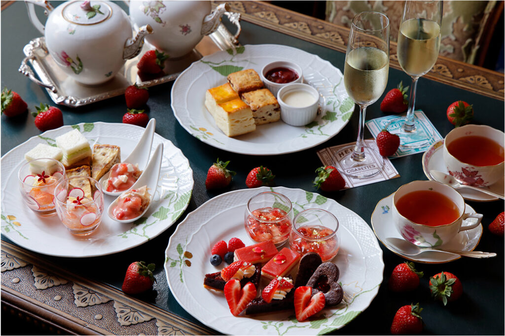 長楽館　ストロベリーショコラアフタヌーンティー