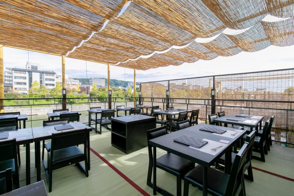 先斗町 魯ビン
