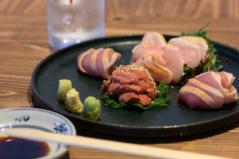 酒場らいと 鳥刺し　