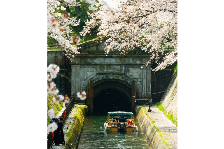 琵琶湖疏水　第一トンネル東口洞門