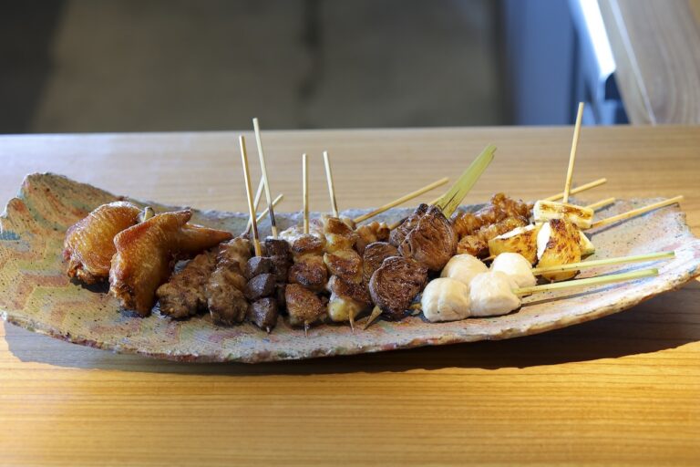 とりの小路やま岸　料理