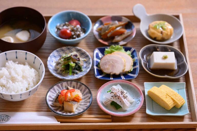 ごはんや村上 豆皿定食