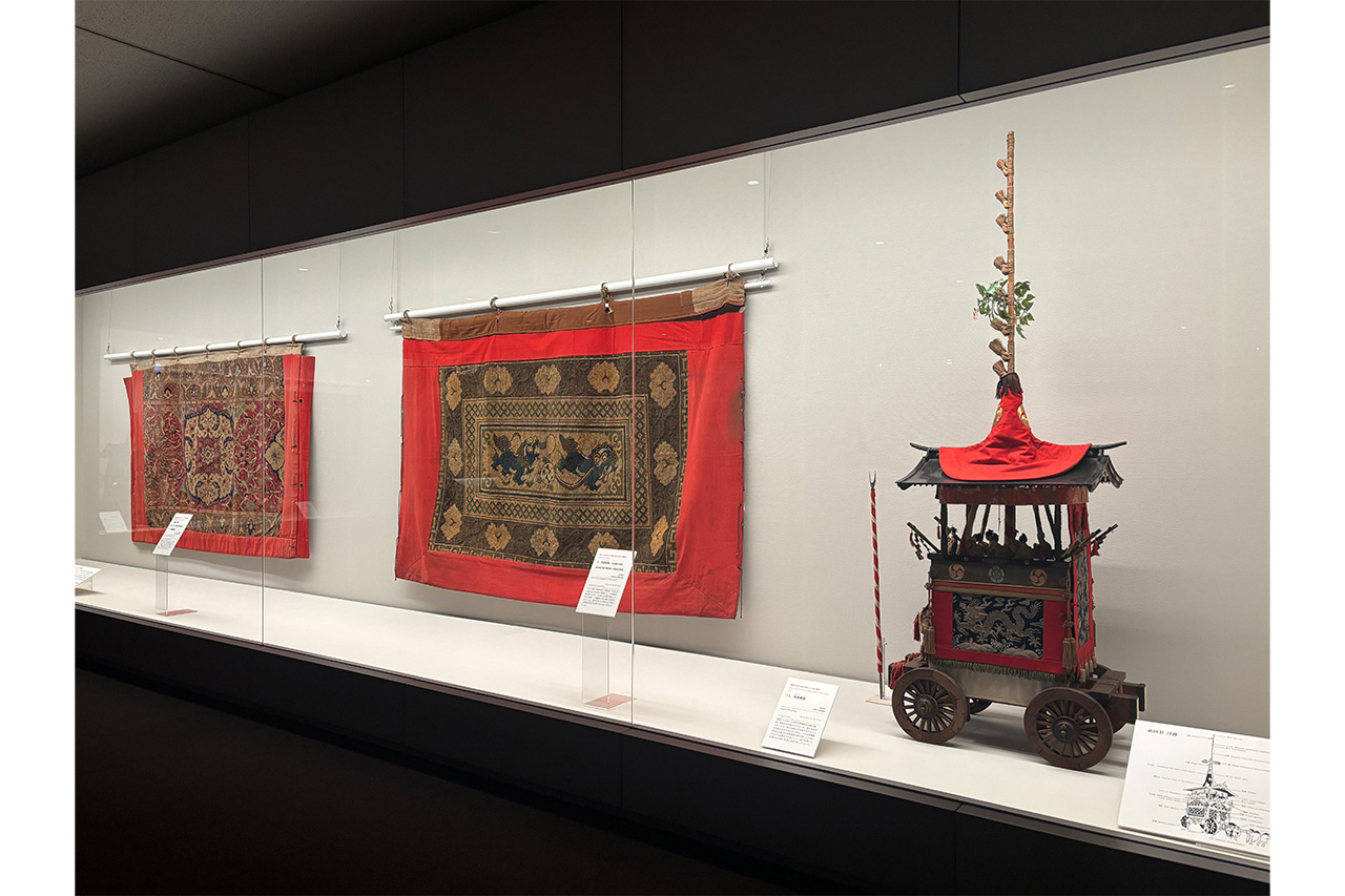 美品 掛け軸 出口華正作 祇園祭図 長刀鉾 共箱 太巻き 京都