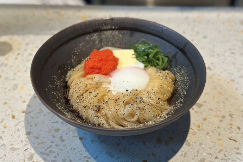 おうどんはじめ　バター明太うどん