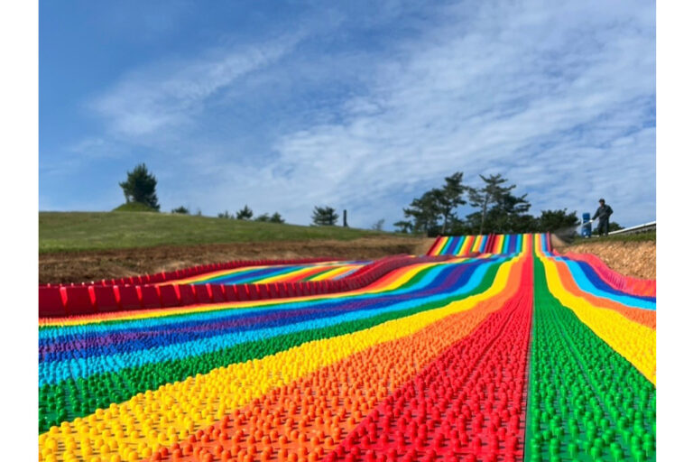 びわこ箱館山　虹色スライダー