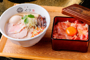 和麺ぐり虎　特製鯛塩らーめん＋黒毛和牛すき焼きセット