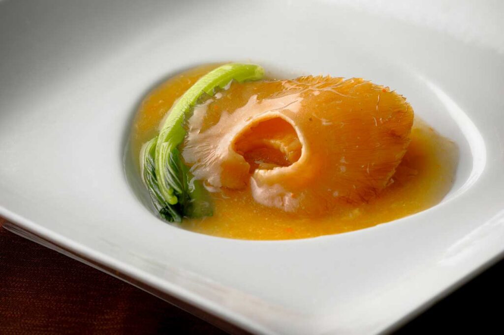 京都ブライトンホテル 中国料理［花閒］フカヒレの姿煮