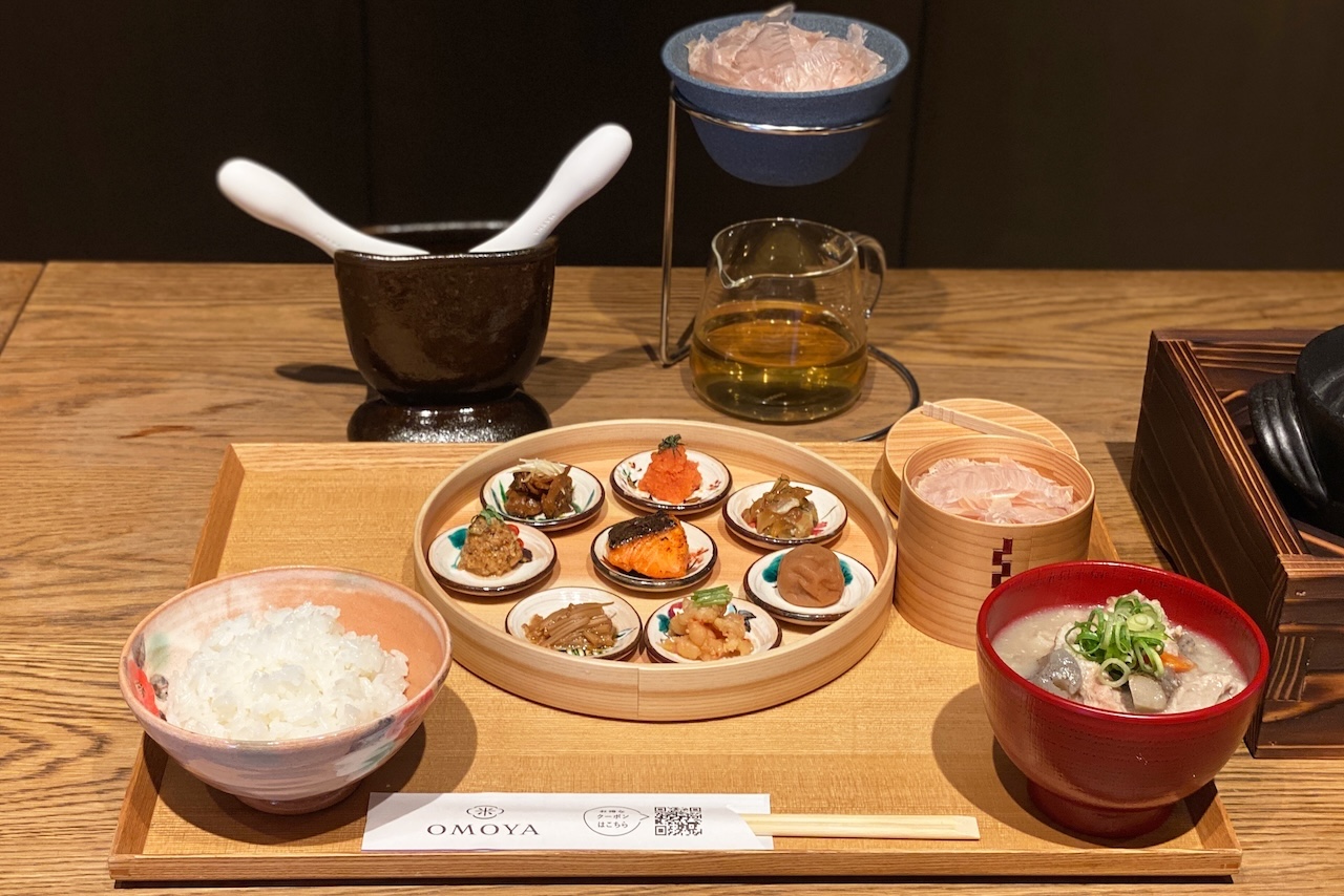 2025年9月にオープンした西大路七条の［炊き立て土鍋ごはん OMOYA 八