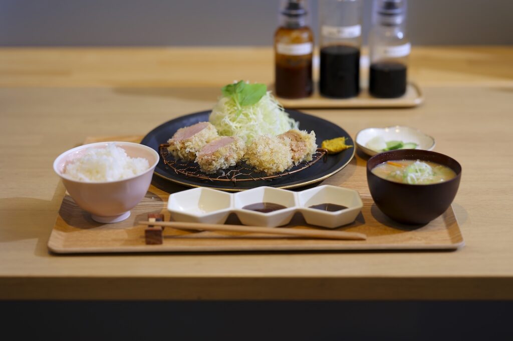 食堂かわむら　あげイメージ