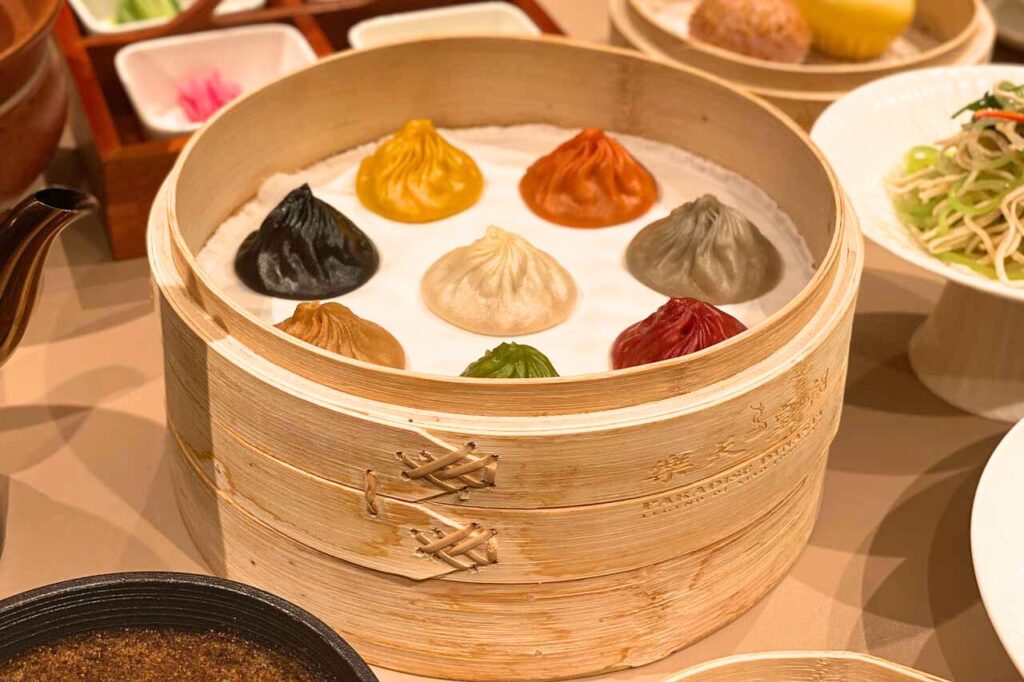 Paradise Dynasty 特製八色小籠包