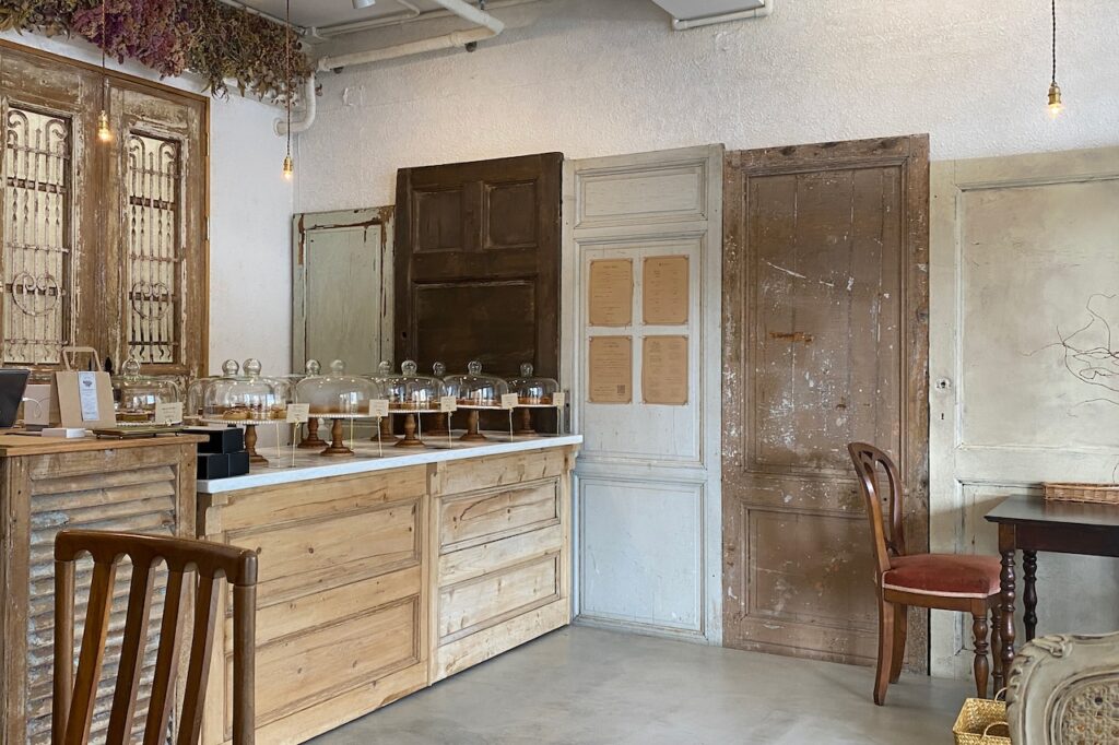 シルク菓子工房　内観