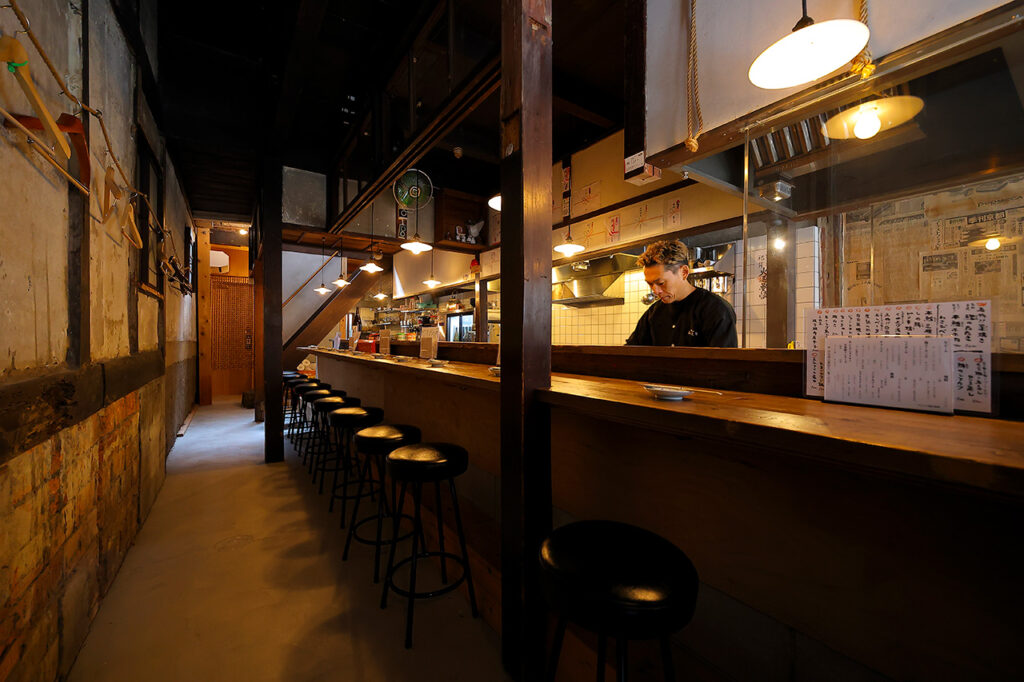 坂場はったり 外観