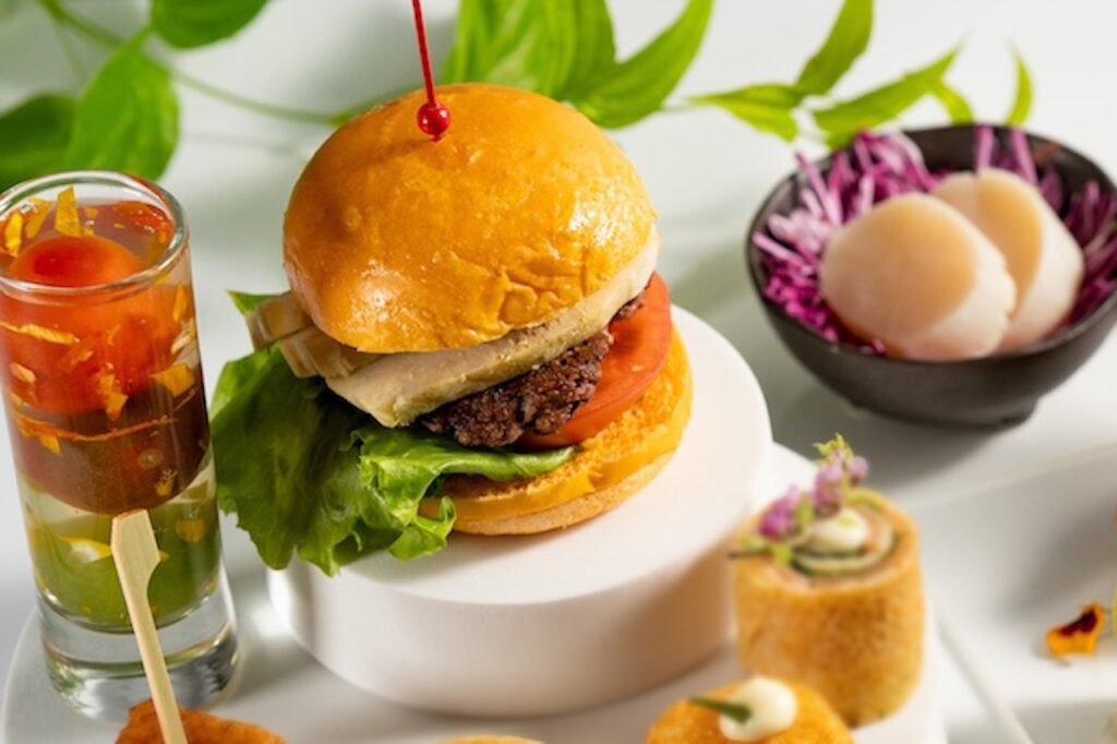 ダブルツリーbyヒルトン京都駅　フラワーアフタヌーンティ