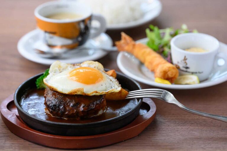 イノツチ洋食店 ハンバーグ