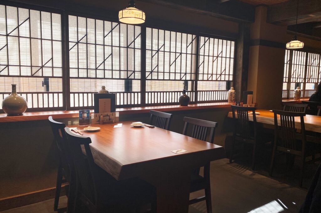 炭焼 うな富士 京都清水別邸 内観