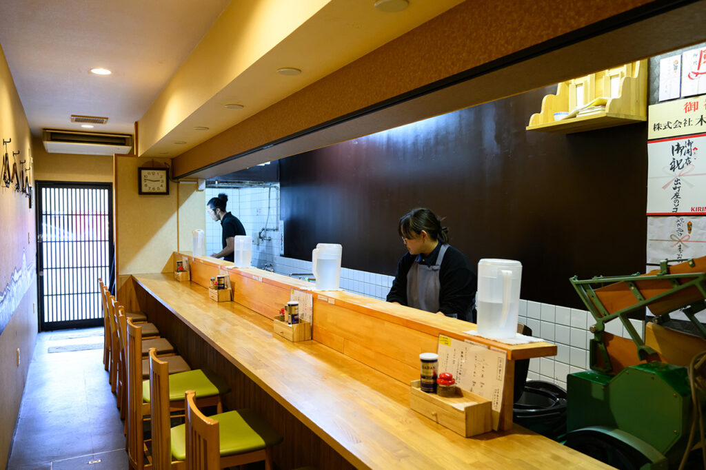 まかない御饌 内観