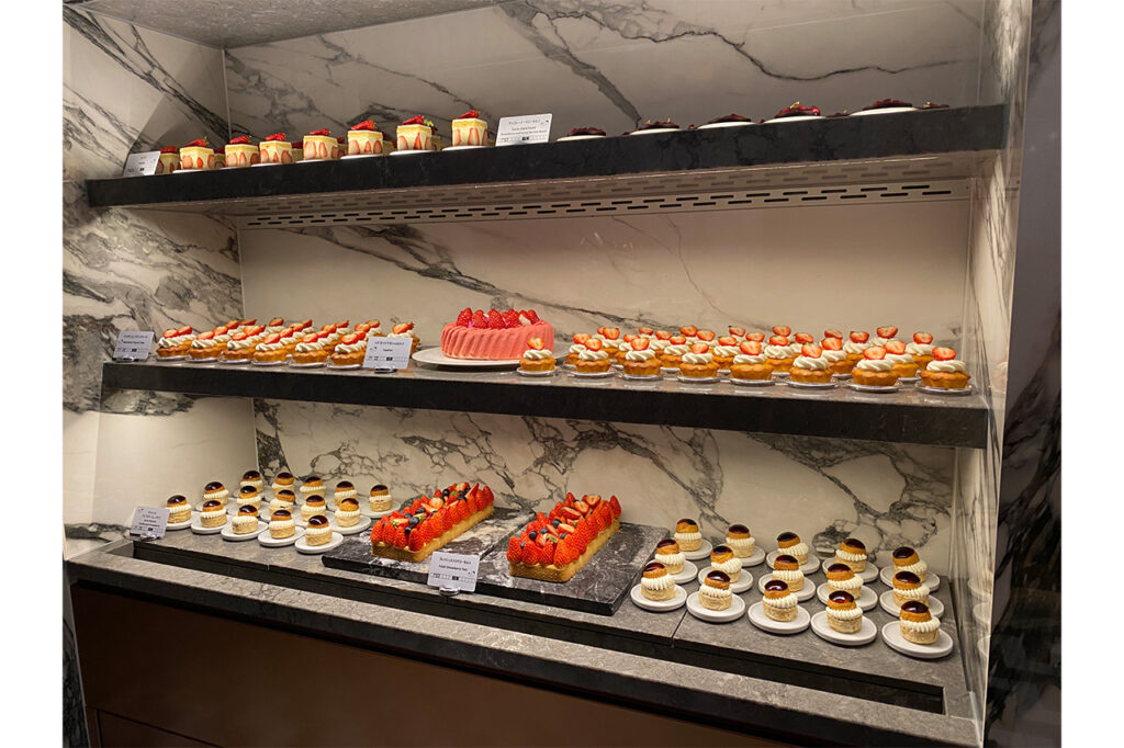 ヒルトン京都　「ストロベリーにメロメロ❤～Strawberry Addict～」