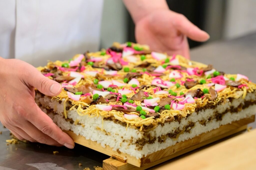 とり松　ばら寿司