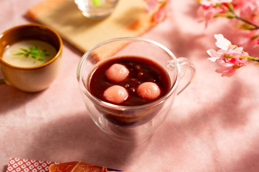 ダブルツリーbyヒルトン京都駅 . 「花宵」（はなよい）春のアフタヌーンティー