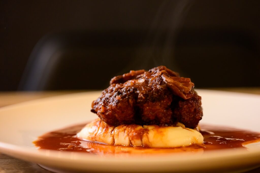 スペインバル シドラ　ハンバーグ